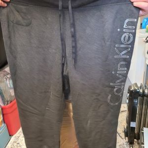 Calvin Klein cropped sweatpants XL Womans